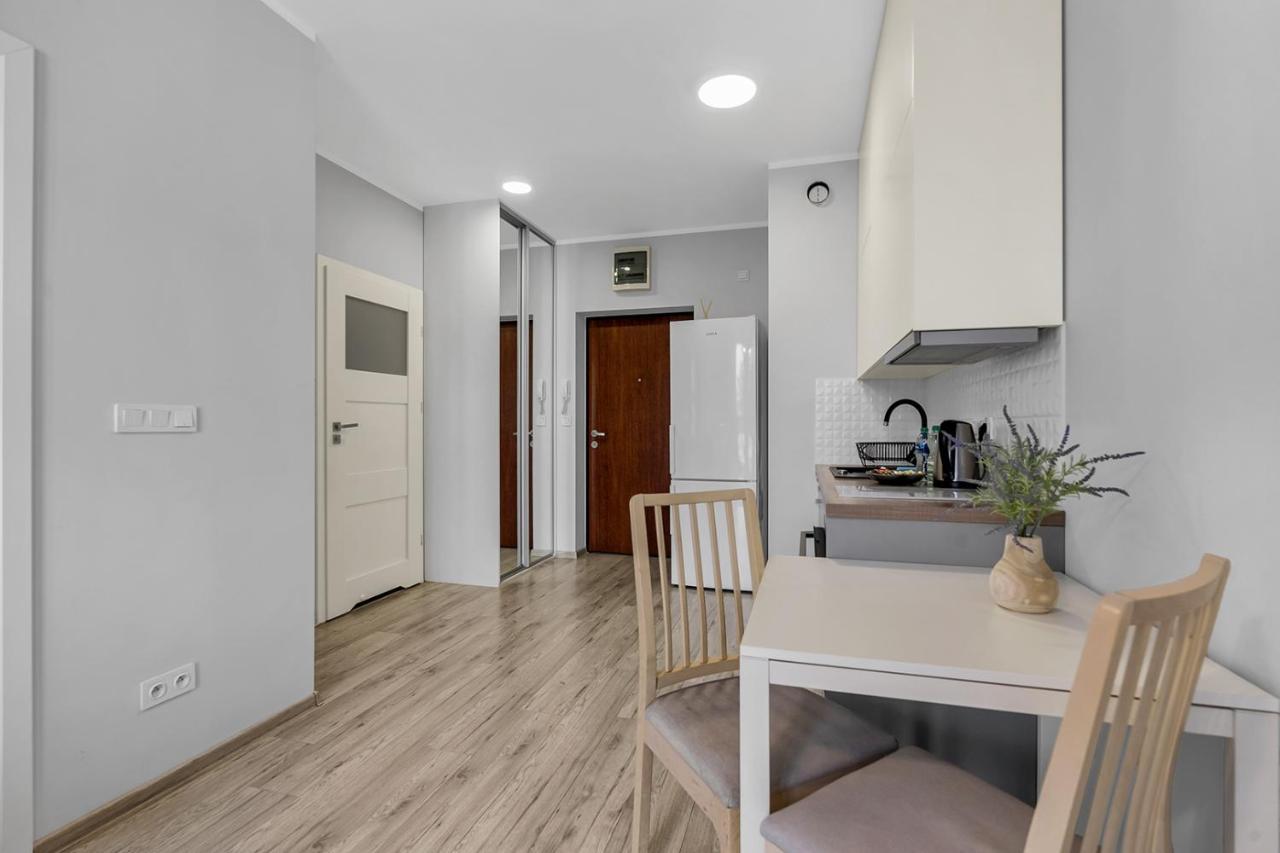 Wlochy Klinkierowa Comfort Apartment Varşova Dış mekan fotoğraf